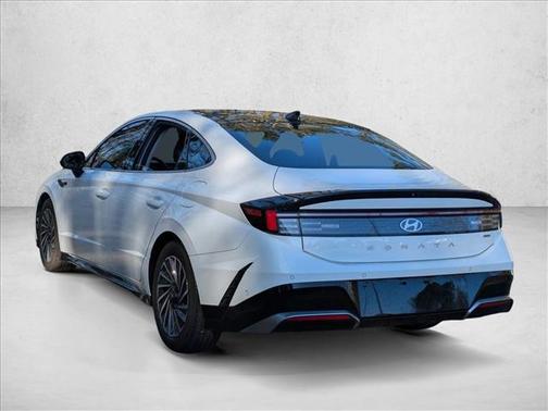 2024 Hyundai SONATA Hybrid Limited