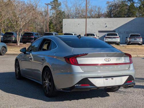 2021 Hyundai SONATA Limited