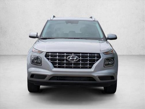 Shimmering Silver 2026 Hyundai VENUE SEL