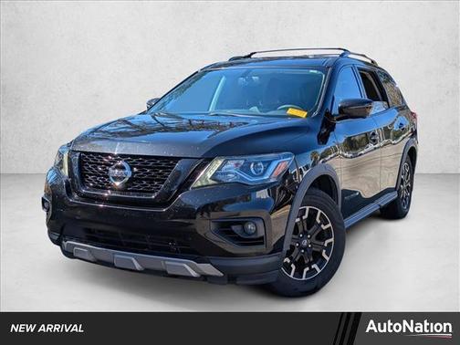 2019 Nissan Pathfinder SL