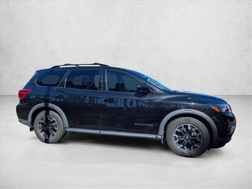 2019 Nissan Pathfinder SL