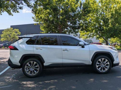 Wind Chill Pearl 2023 Toyota RAV4 Limited
