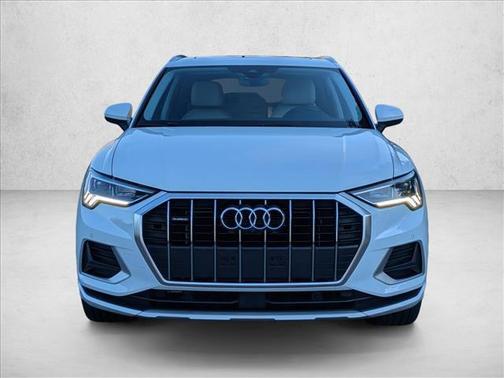 Glacier White Metallic 2021 Audi Q3 40 Premium Plus