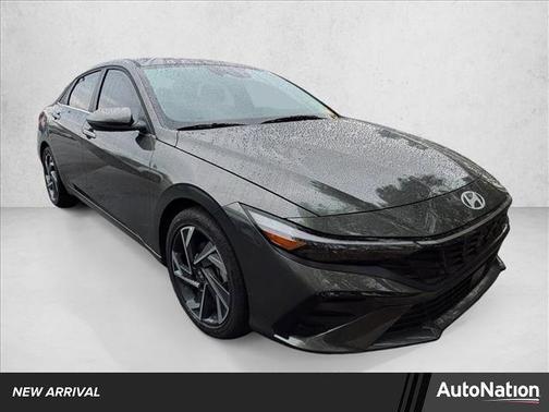 2025 Hyundai ELANTRA Limited