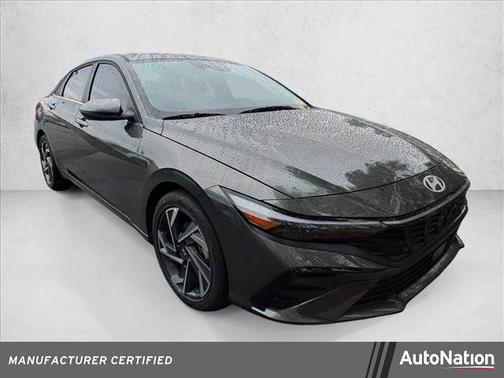 2025 Hyundai ELANTRA Limited