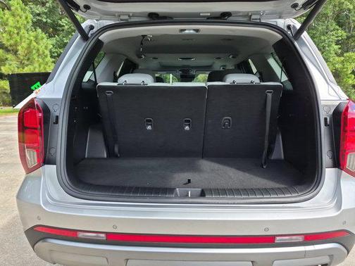 Typhoon Silver 2025 Hyundai PALISADE SEL Premium