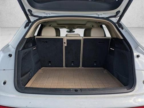 Ibis White 2019 Audi Q5 45 Premium
