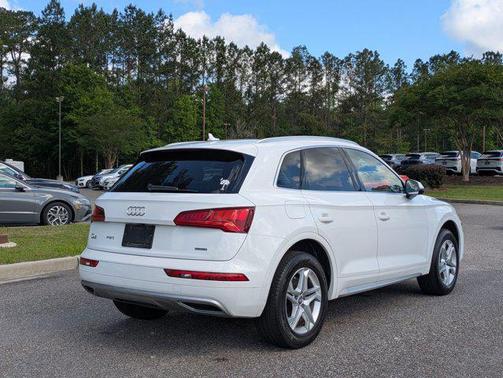 Ibis White 2019 Audi Q5 45 Premium