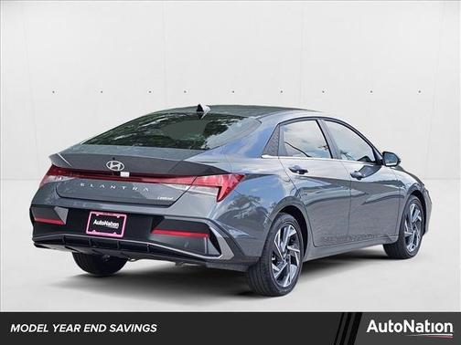 2025 Hyundai ELANTRA Limited