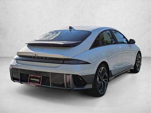 2025 Hyundai IONIQ 6 SEL