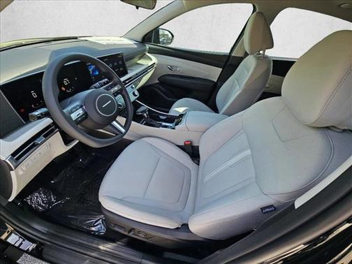 Phantom Black 2025 Hyundai TUCSON SEL