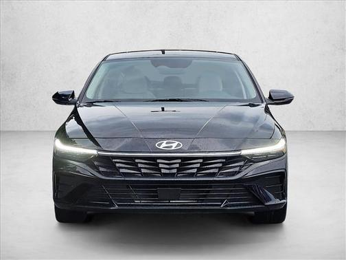 Abyss Black 2025 Hyundai ELANTRA Limited