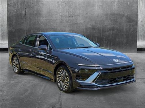 2024 Hyundai SONATA Hybrid Limited