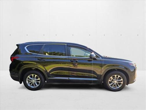2019 Hyundai SANTA FE SE 2.4