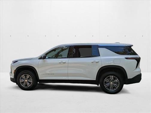 2024 Chevrolet Traverse LS