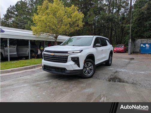 2024 Chevrolet Traverse LS