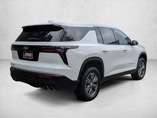 2024 Chevrolet Traverse LS