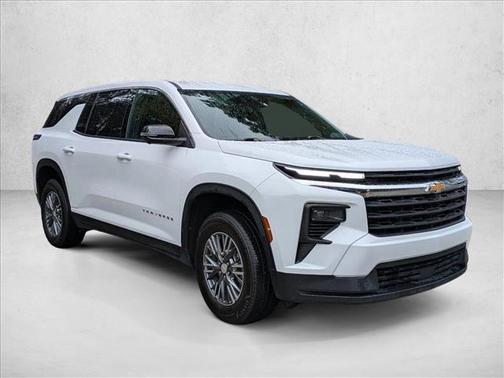 2024 Chevrolet Traverse LS