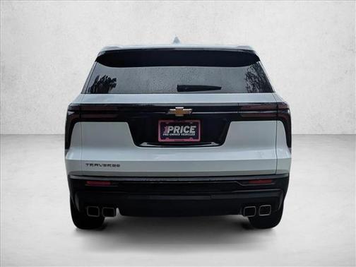 2024 Chevrolet Traverse LS