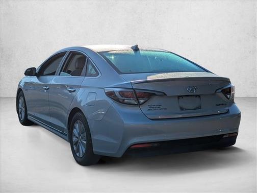 2017 Hyundai SONATA Hybrid SE