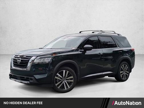 Obsidian Green Pearl 2024 Nissan Pathfinder Platinum FWD