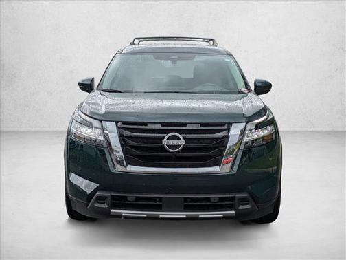 Obsidian Green Pearl 2024 Nissan Pathfinder Platinum FWD