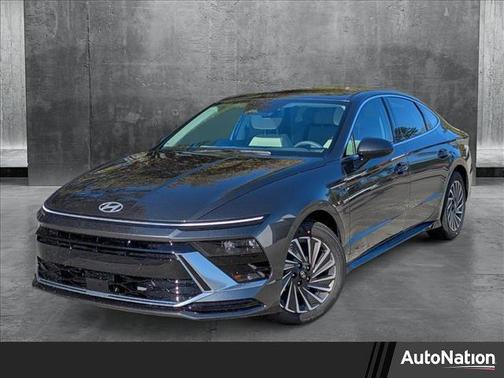 2025 Hyundai SONATA Hybrid SE