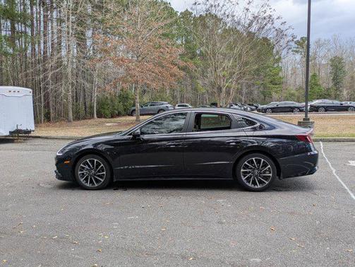 2023 Hyundai SONATA Limited