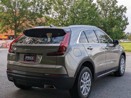 2023 Cadillac XT4 Luxury