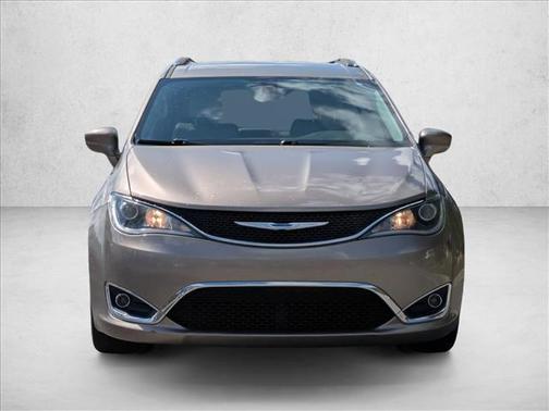 2018 Chrysler Pacifica Touring-L