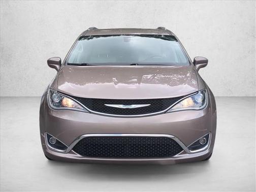 2018 Chrysler Pacifica Touring-L