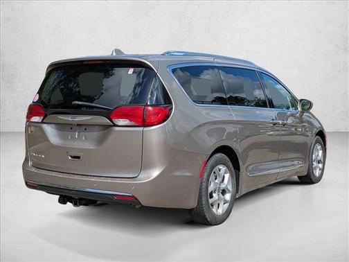 2018 Chrysler Pacifica Touring-L
