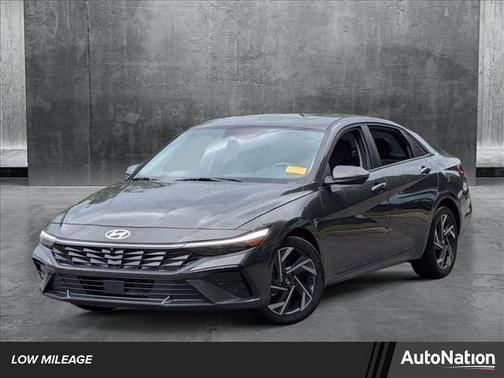 2024 Hyundai ELANTRA Limited