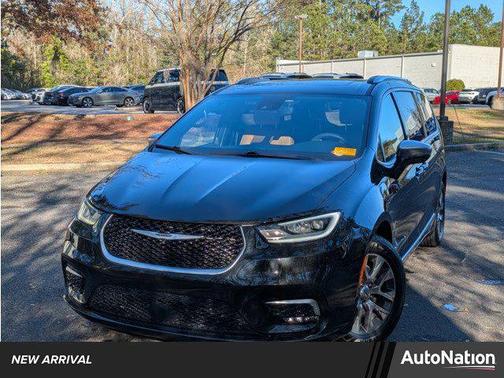 2022 Chrysler Pacifica L