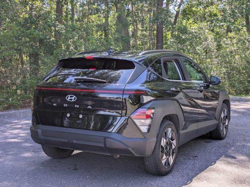 Abyss Black Pearl 2024 Hyundai KONA SEL