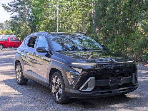 Abyss Black Pearl 2024 Hyundai KONA SEL