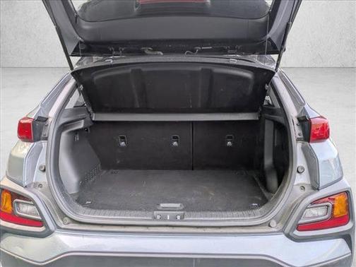 Sonic Silver w/Black Roof 2019 Hyundai KONA SEL