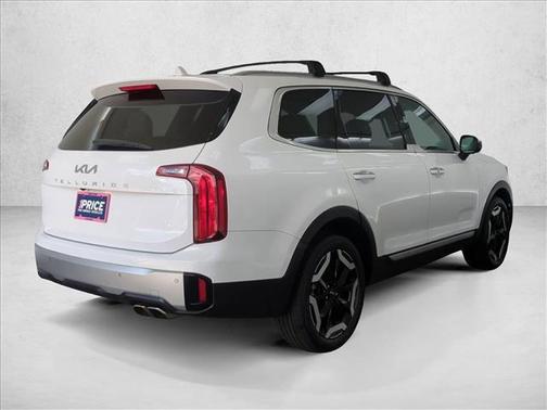 Glacial White Pearl 2023 Kia Telluride S