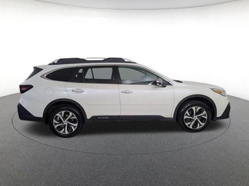 Crystal White Pearl 2021 Subaru Outback Touring