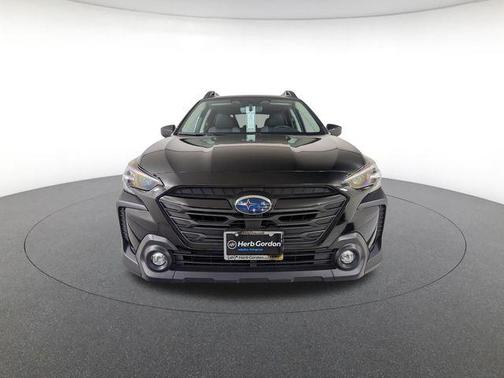 Crystal Black Silica 2024 Subaru Outback Onyx Edition