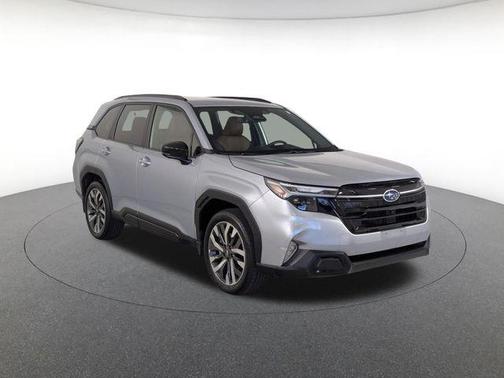 Ice Silver Metallic 2025 Subaru Forester Touring