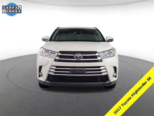 2017 Toyota Highlander SE