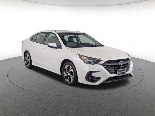Crystal White Pearl 2025 Subaru Legacy Premium