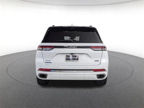2022 Jeep Grand Cherokee Overland