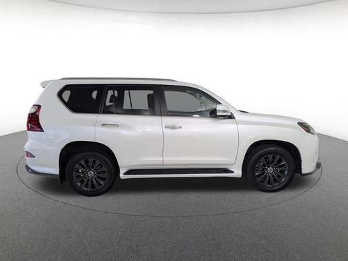 Starfire Pearl 2022 Lexus GX 460 Luxury