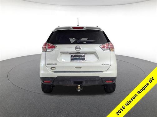 2016 Nissan Rogue SV