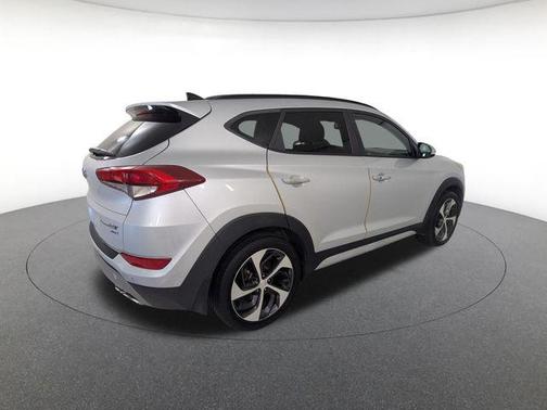Molten Silver 2017 Hyundai TUCSON Limited