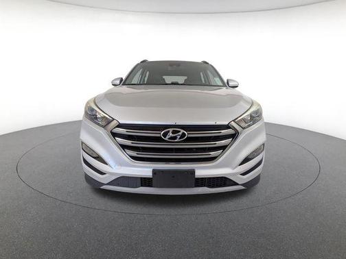Molten Silver 2017 Hyundai TUCSON Limited