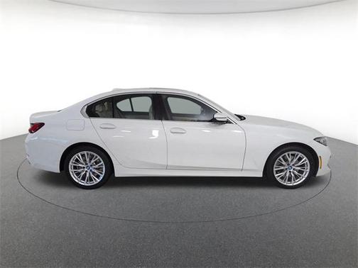 2024 BMW 330e xDrive