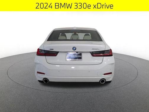 Alpine White 2024 BMW 330e xDrive